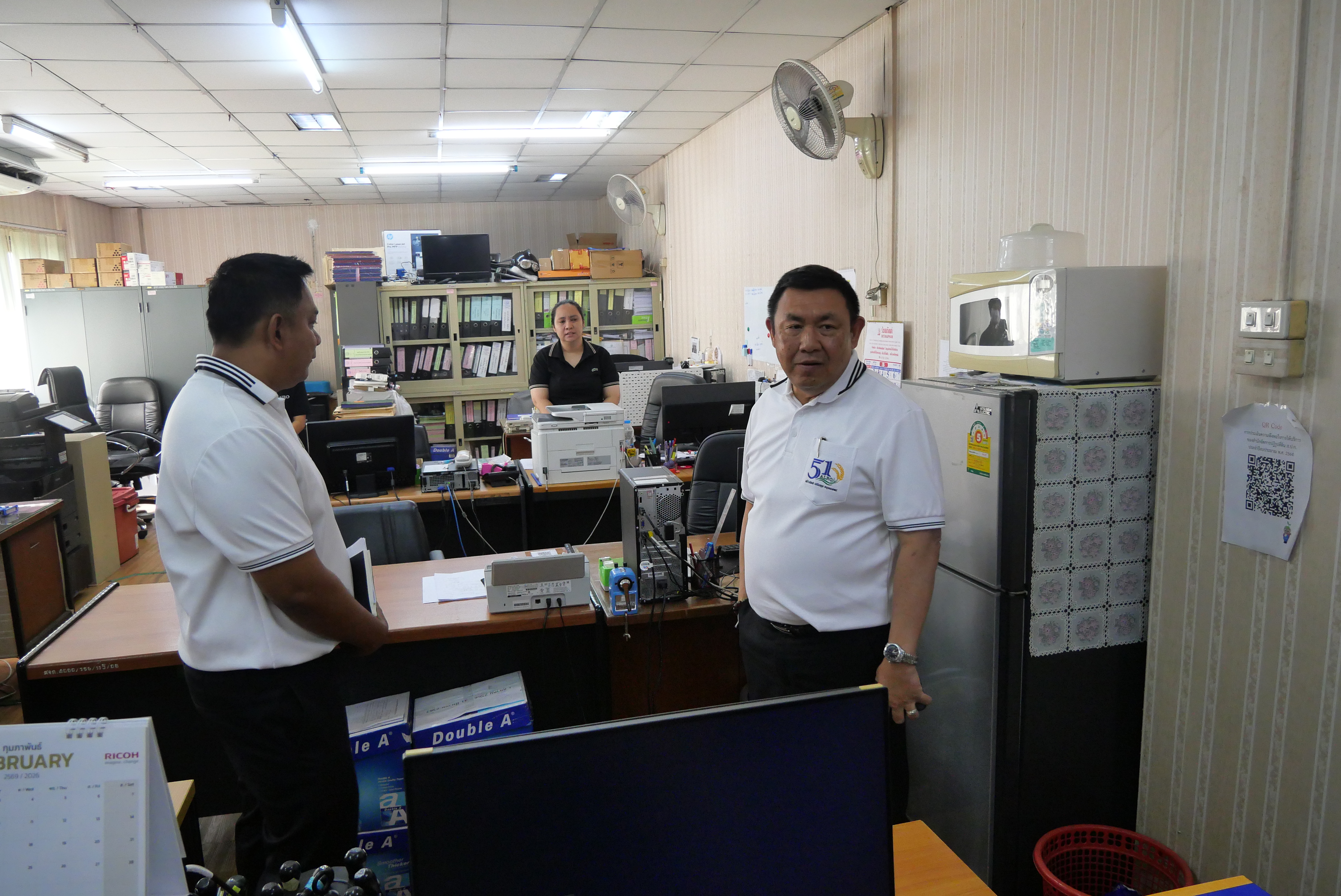 title - เลขาธิการ ส.ป.ก. ตรวจเยี่ยมบุคลากร ส.ป.ก. ถนนราชดำเนินนอก